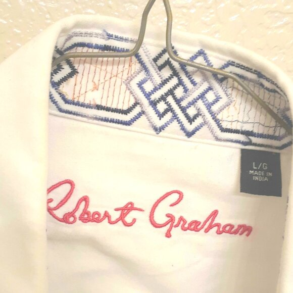 Robert Graham Men's Embroidered Shirt- Size Large- Gently Worn - Picture 2 of 3